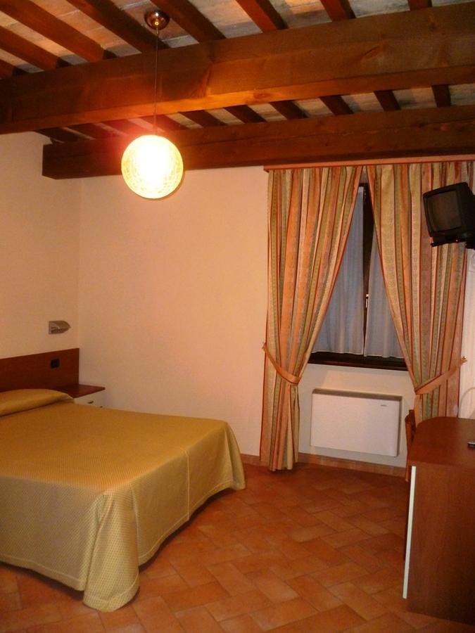 Hotel Santa Chiara Sant'Angelo in Vado Luaran gambar