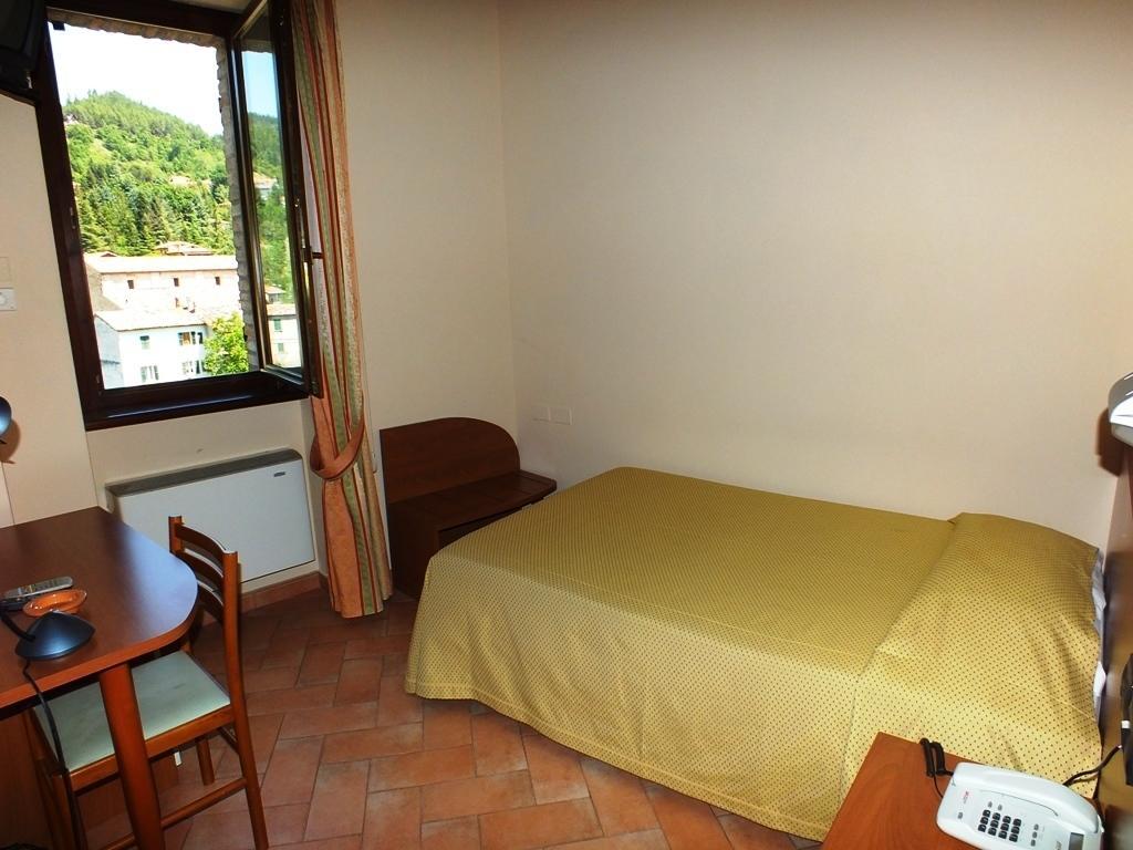 Hotel Santa Chiara Sant'Angelo in Vado Bilik gambar